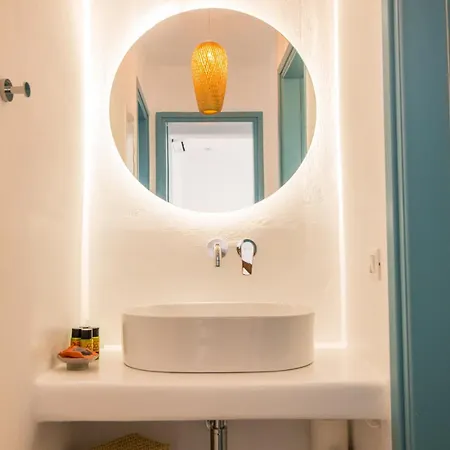 Depis Private Naxos *