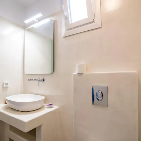 Depis Private Naxos Willa *