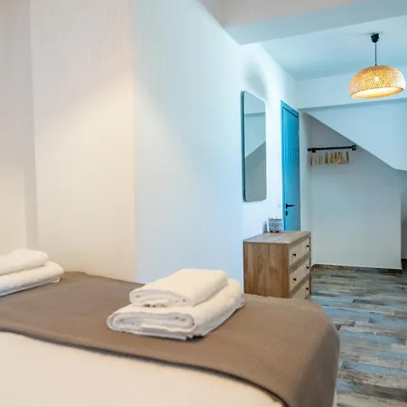 Depis Private Naxos * Pláka