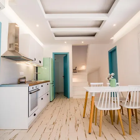 Depis Private Naxos Willa *