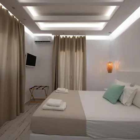 Depis Private Naxos *