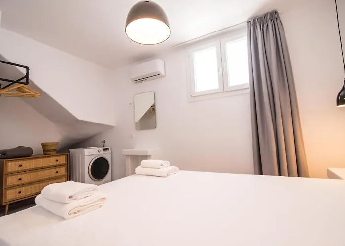 Depis Edem Private Naxos * Pláka